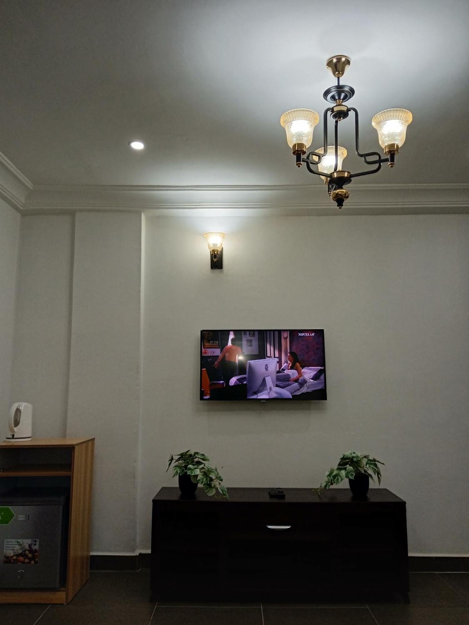 Cofe Hotel Yaoundé Exterior photo