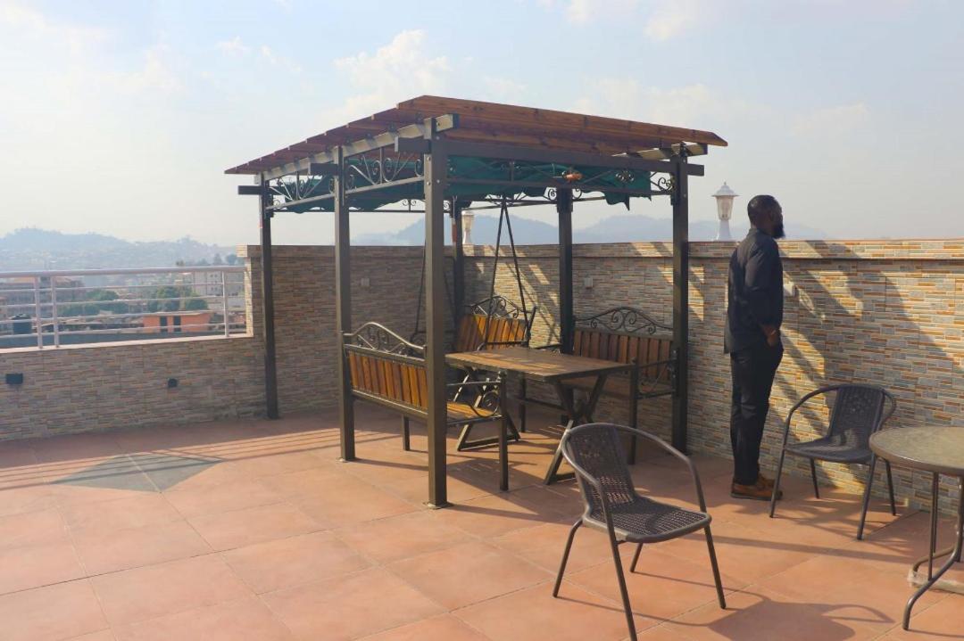 Cofe Hotel Yaoundé Exterior photo