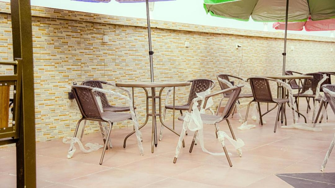 Cofe Hotel Yaoundé Exterior photo